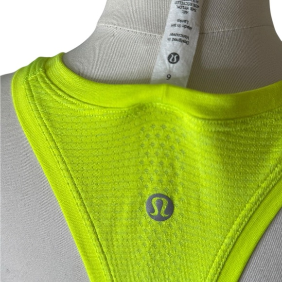 Lululemon Swiftly Tech Racerback 2.0 *Race Length
Highlight Yellow sz 6 - Picture 7 of 11